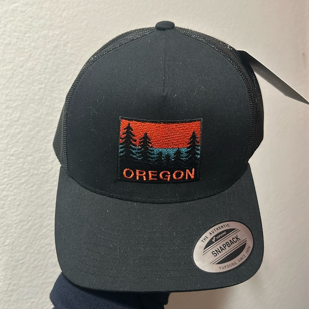 NEW - Oregon Mesh  snap back hat